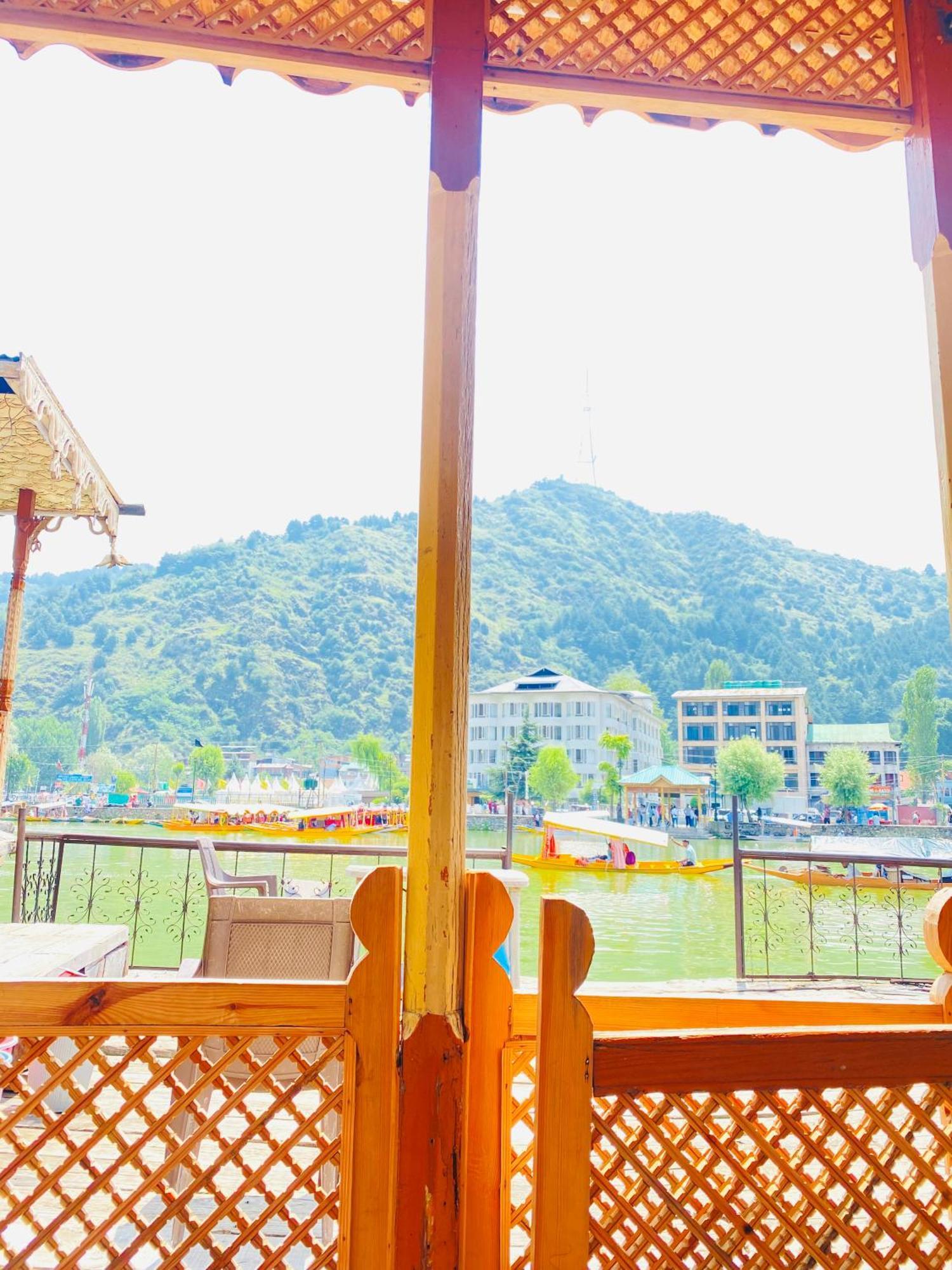 House Boat New Pala Palace Srinagar  Ngoại thất bức ảnh